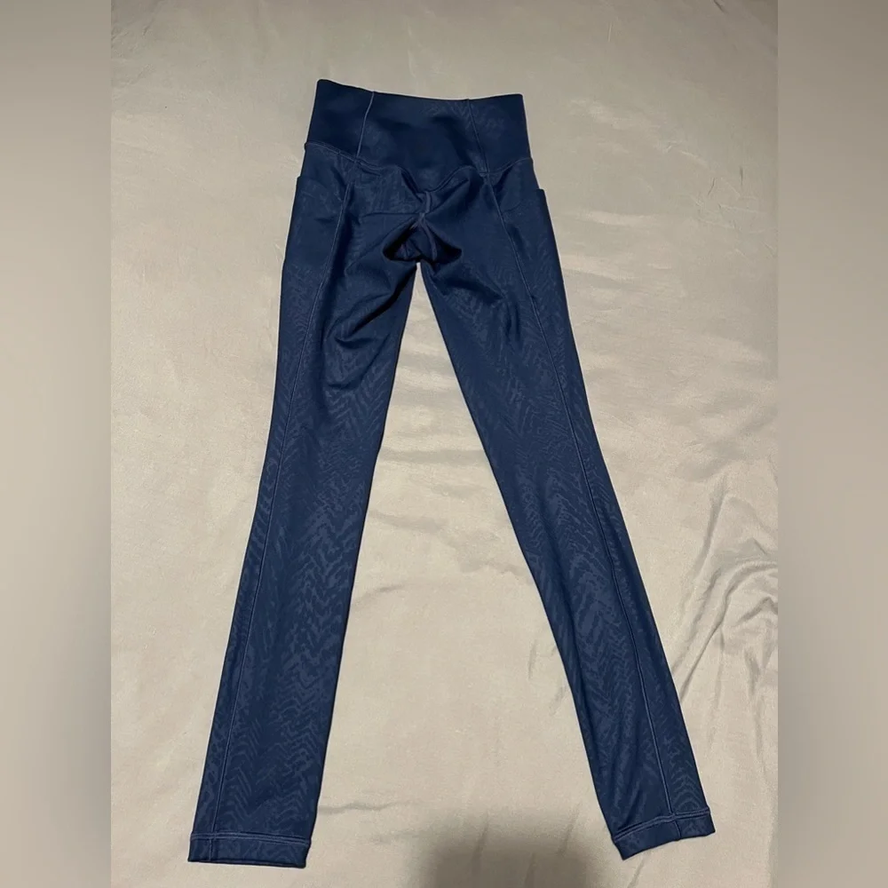 Athleta SALUTATION STASH POCKET I 7/8 TIGHT